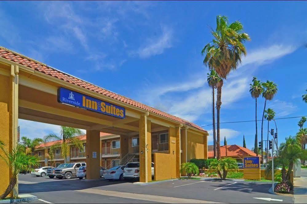 Riverside Inn & Suites Exteriör bild